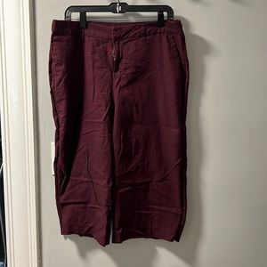 Knee length capris, burgundy, Gap size 14R